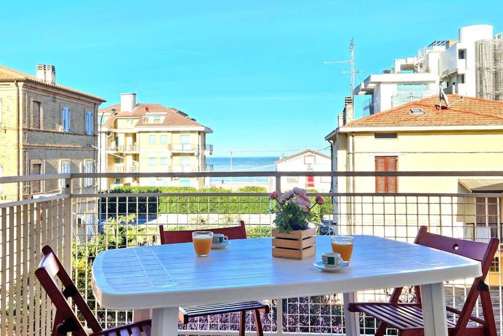 Appartamento Gioiello Al Mare Wi-Fi Relax Terrazza Clima Civitanova Marche Esterno foto